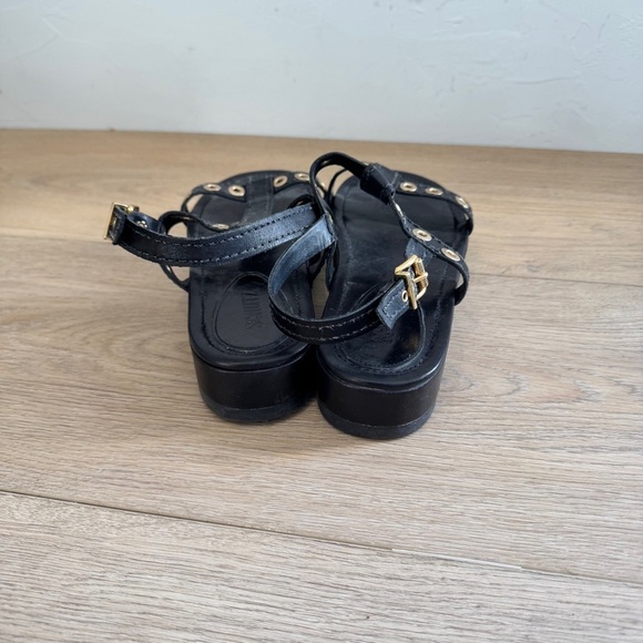 Schutz Black Leather Strappy Grommets Sandals Size 8 - Picture 4 of 7